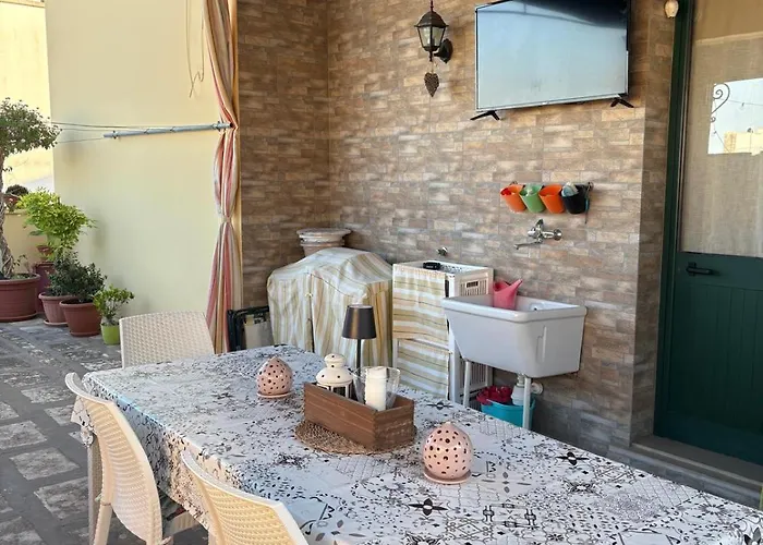 Casa Terrazzata In Centro 트리카세